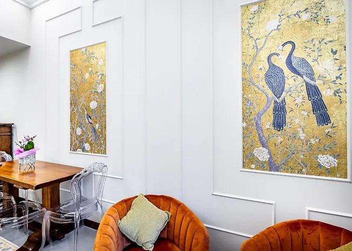 Three Apartments Via Roma